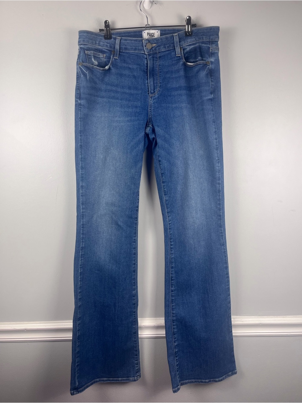 Paige Skyline Boot Jeans in a medium blue size 32